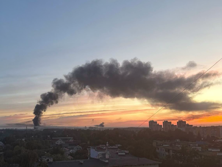 Атака дронів на Московську область: у Подольську спалахнули пожежі, під ударом ймовірно опинився Wildberries