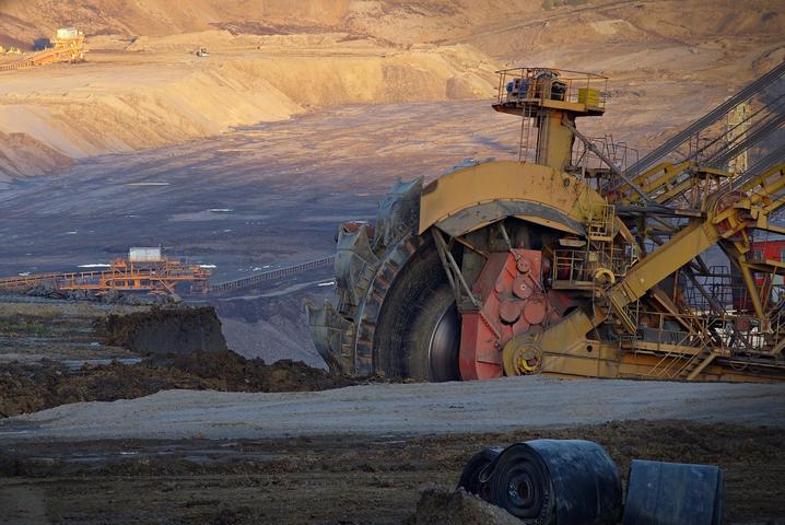 A Billions-Dollar Deal Without the Billions: Why Haven't U.S. Investments in Ukraine's Natural Resources Materialized Yet?
