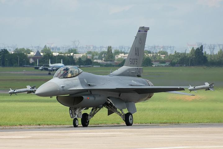 F-16 Fighting Falcon