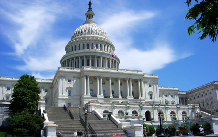 Американський сенатор закликав схвалити санкції проти Росії