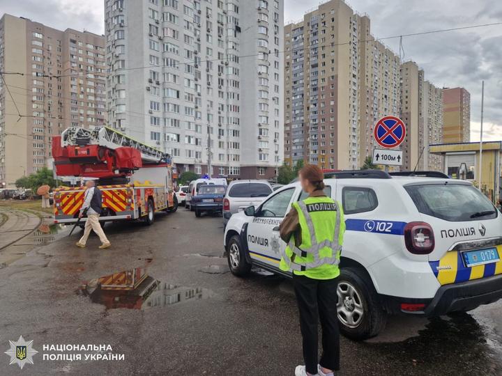 Київ Влучання дрона по багатоповерхівці
