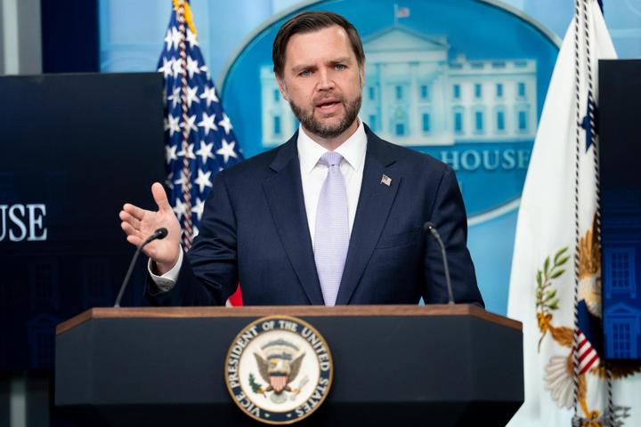 “Результати наступів росіян наближаються до нуля”: віцепрезидент США прокоментував ситуацію на фронті