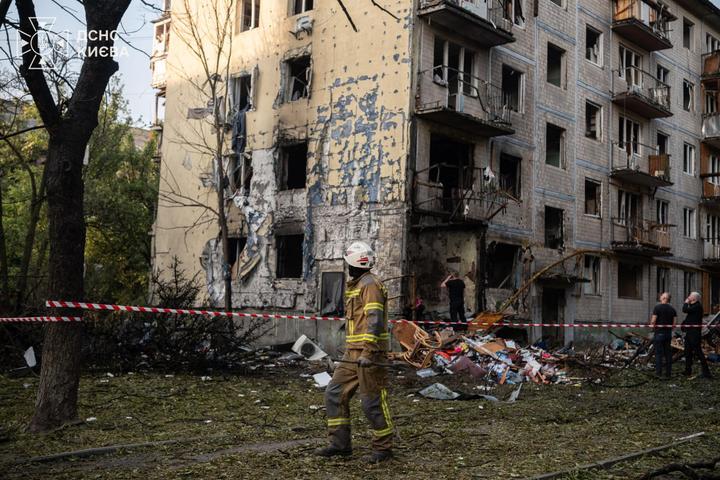 У Києві завершили ліквідацію наслідків російського обстрілу