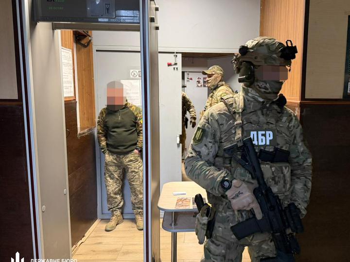 У Харкові шістьом військовим ТЦК оголосили підозру у катуванні та стрілянині