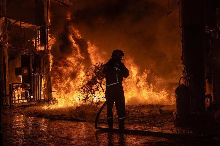A massive fire broke out at a gas station in Sumy due to Russian shelling