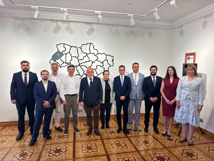 Польща передала Україні новий перелік місць для проведення пошуково-ексгумаційних робіт