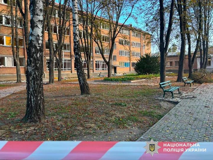 Russia launched a ballistic missile attack on Kyiv: debris fell on the grounds of a high school; students will be transferred to neighboring schools
