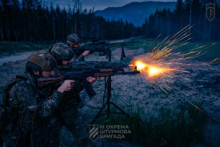 4 липня У Міноборони РФ пропонують Україні припинити вогонь у Костянтинівці для передачі тіл згиблих