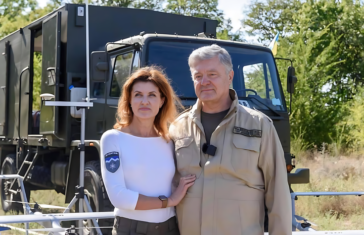Порошенко, проти якого запровадив санкції Зеленський, добився в суді поділу майна з дружиною