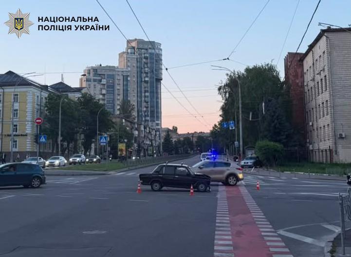 10.06.2026 ДТП на Печерську