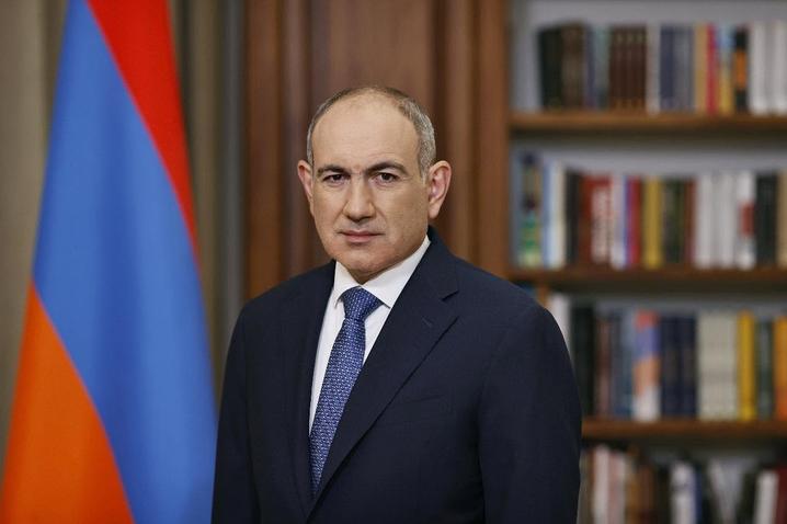 Прем’єр Вірменії Пашинян та його Кабмін склали повноваження