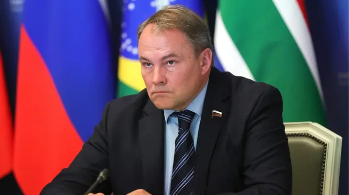 У МЗС закликали МКС видати ордер на арешт Толстого через заклики бомбити Україну