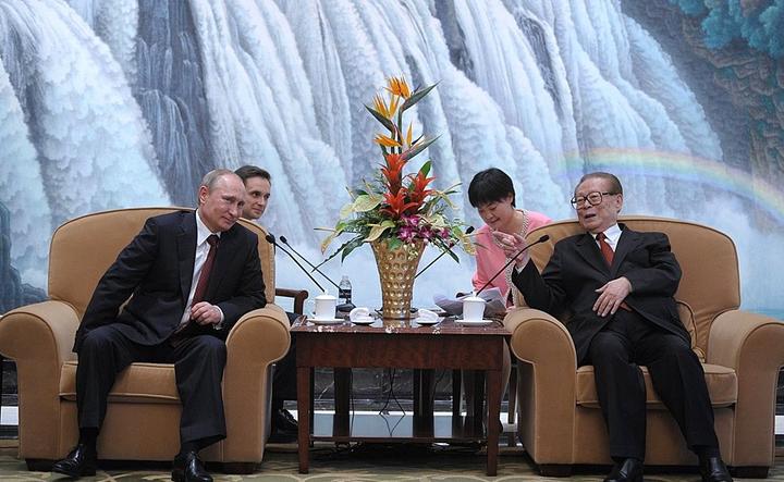 A photographer recounted how he witnessed a conversation between Kuchma and the Chinese leader about nuclear weapons
