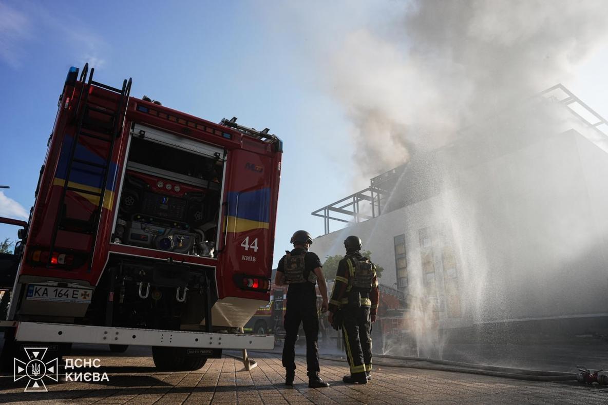 Hot water service disruptions are possible in Kyiv: the enemy attacked a critical infrastructure facility, and one person was killed