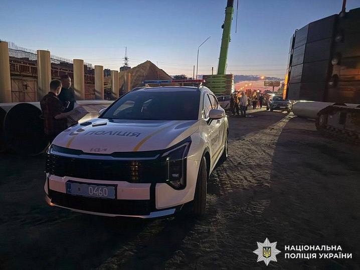 Машина поліції
