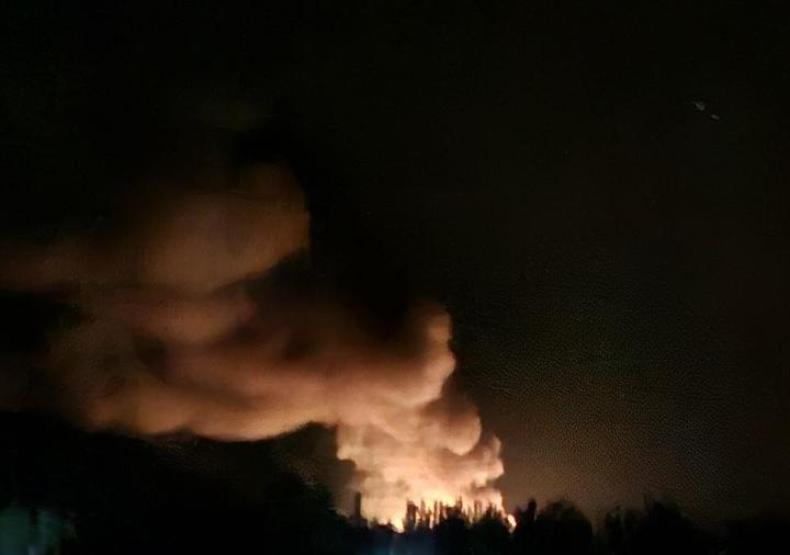 22.06.2026, Армянськ, Крим Пожежа в Армянську після ймовірного влучання по будівлі ФСБ РФ