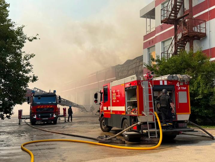 У Харкові російські війська атакували склад видавництва “Ранок” безпілотниками