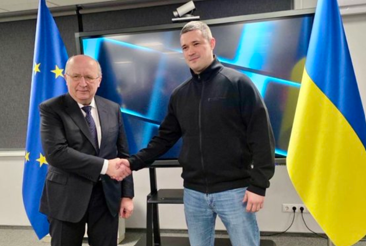 Єврокомісар і Міністр оборони