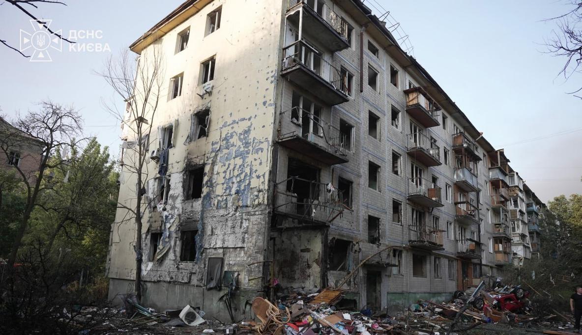 Massive ballistic strike on Kyiv: the number of wounded has risen to 30, a police officer is among the nine dead