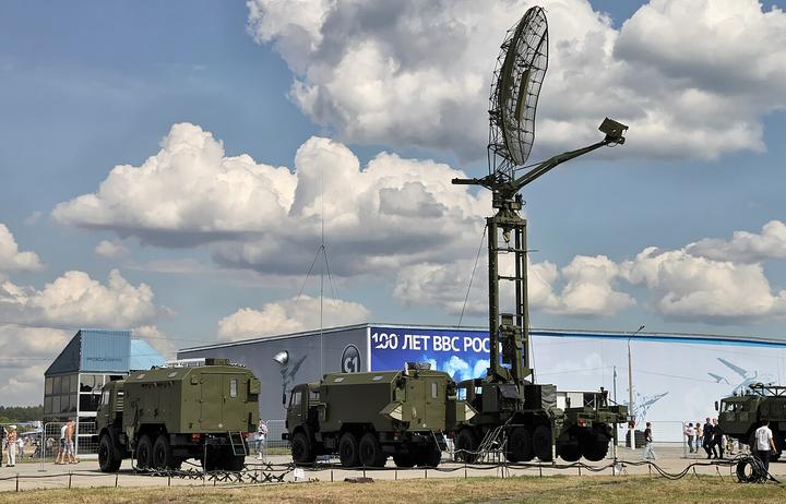 Українські військові уразили російську РЛС "Каста" 