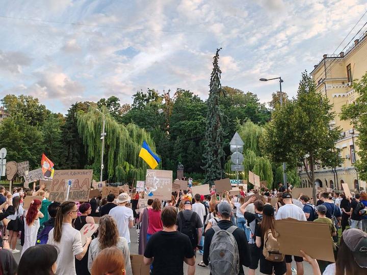 Дванадцятий день протестів: в Україні тривають акції за повернення Федорова  