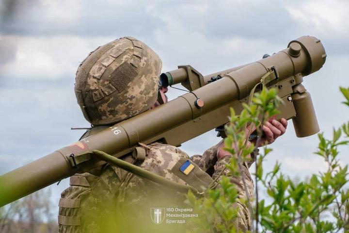 Військовий