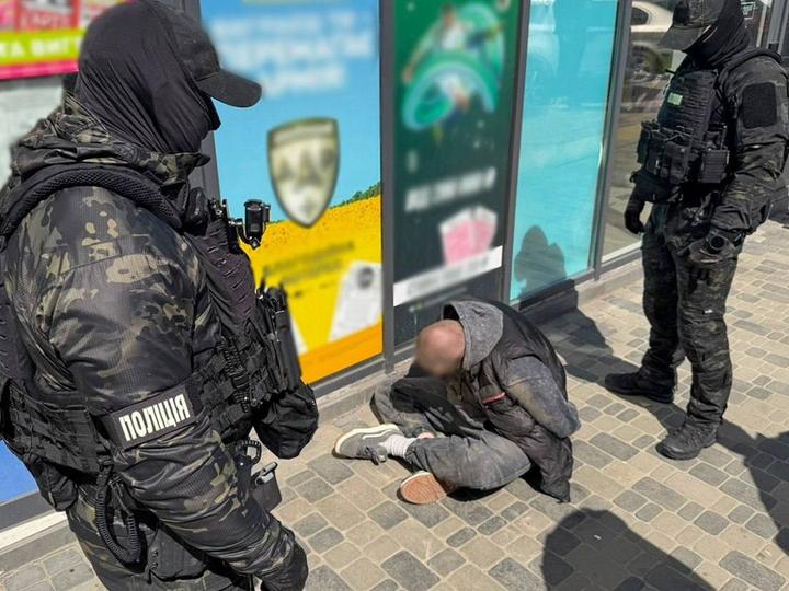 У Києві затримали організатора схеми уникнення служби через посаду капелана