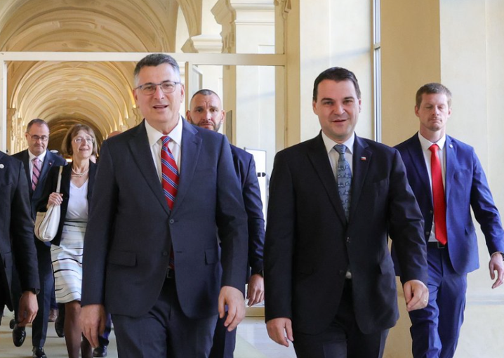 Зустріч делегацій