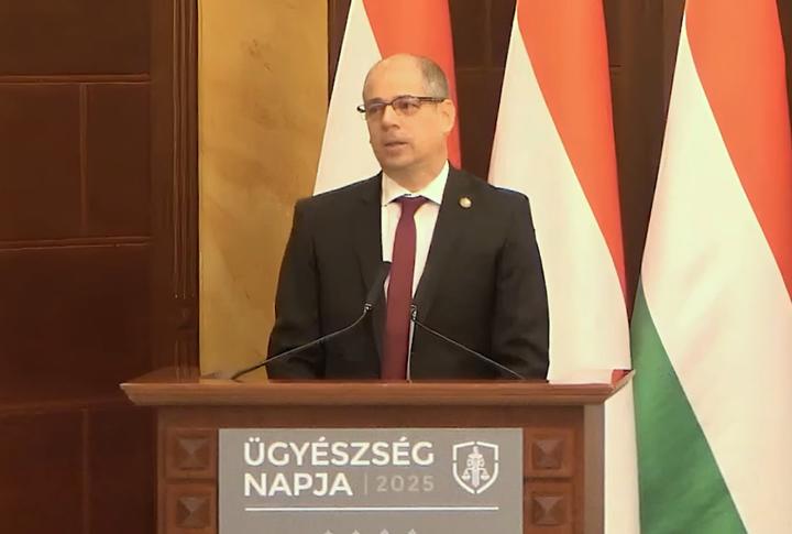 Генпрокурор Угорщини Габор Балінт Надь подав у відставку через скандал з “Ощадбанком”