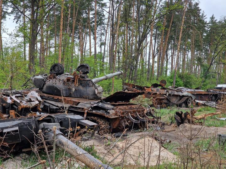 Знищені російські танки