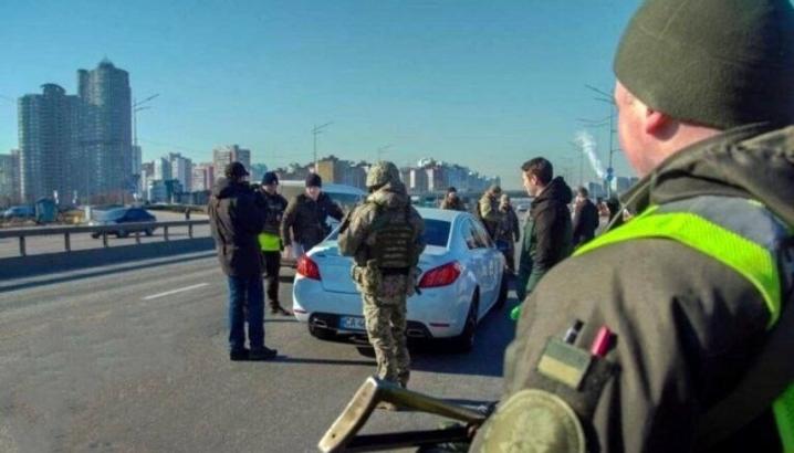У Міноборони пояснили, хто дає наказ групам ТЦК та поліції перекривати дороги