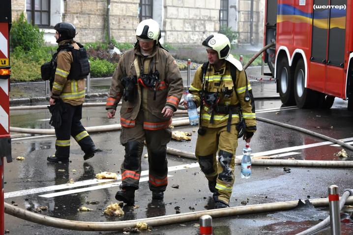 Рятувальники в Лаврі