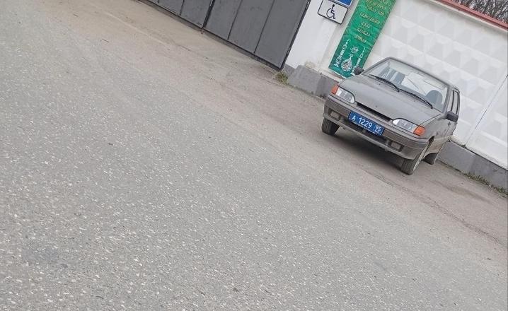 У Чечні рух "Отпор" знищив автомобіль кадировської поліції 