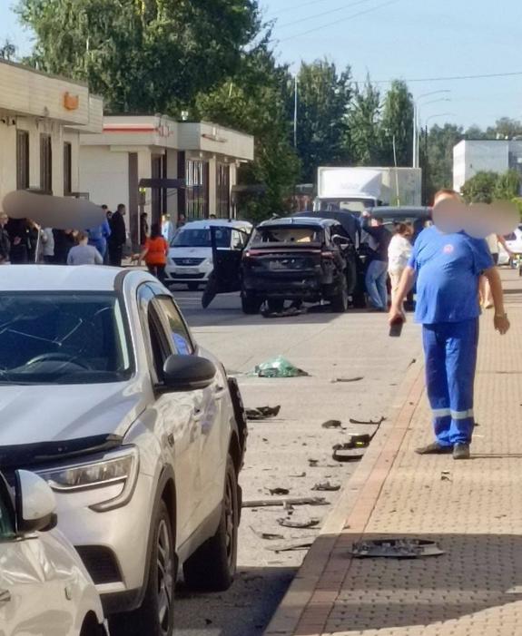 У Петербурзі вибухнуло авто з військовим