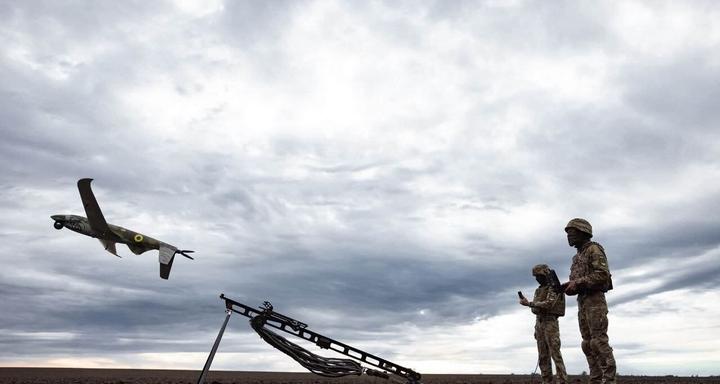 Defense forces struck “Chornomornaftogaz” and a UAV depot, and confirmed a strike on the Tyumen Oil Refinery