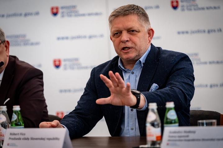 Словаччина подає позов до Суду ЄС через заборону російського газу, – Фіцо