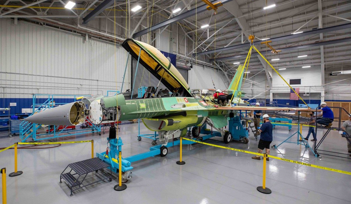 Patriot, HIMARS і F-16: Зеленський домовляється з Lockheed Martin про новий рівень співпраці