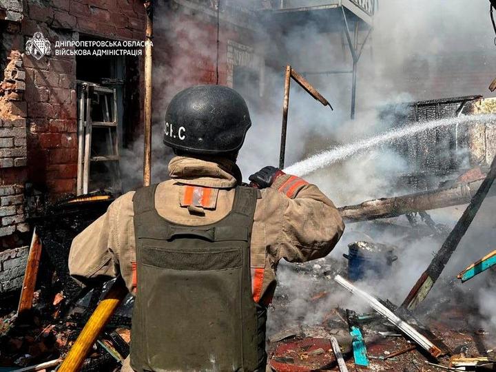 Дніпропетровщина і Запоріжжя під ворожими обстрілами: є загиблі у Дніпрі