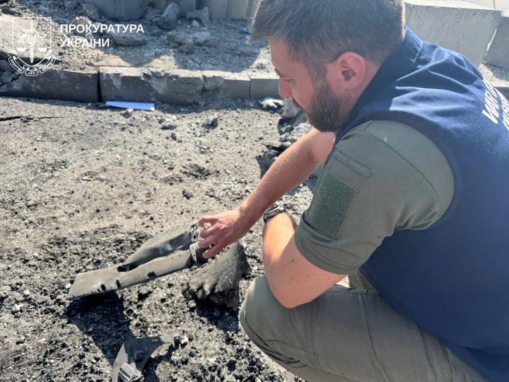 Уламок ворожоко КАБу Наслідки ворожого обстрілу