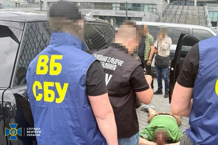 Вимагали хабар від виробника дронів