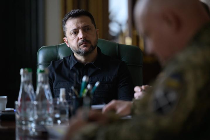 “Трамп сказав, що я його начебто обдурив”: Зеленський розповів про проблеми перемовин щодо Starlink для ЗСУ