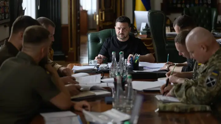 “Далекобійні удари – це не про одну людину”: Зеленський назвав причини звільнення Федорова