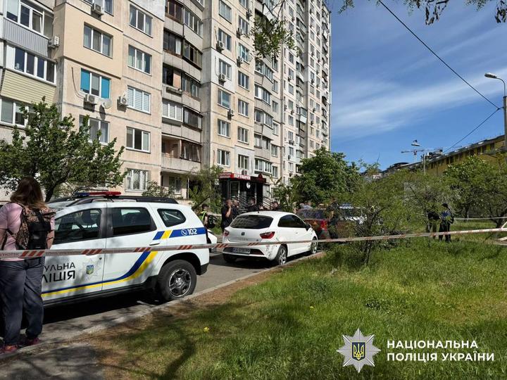 В Оболонському районі столиці загинув чоловік: поліція встановлює обставини 