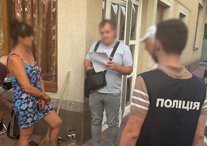 Нацполіція викрила схему втечі цивільних і військових до Словаччини