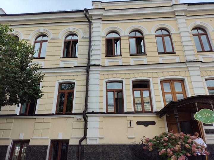 Російська атака пошкодила будівлі на території "Софії Київської"