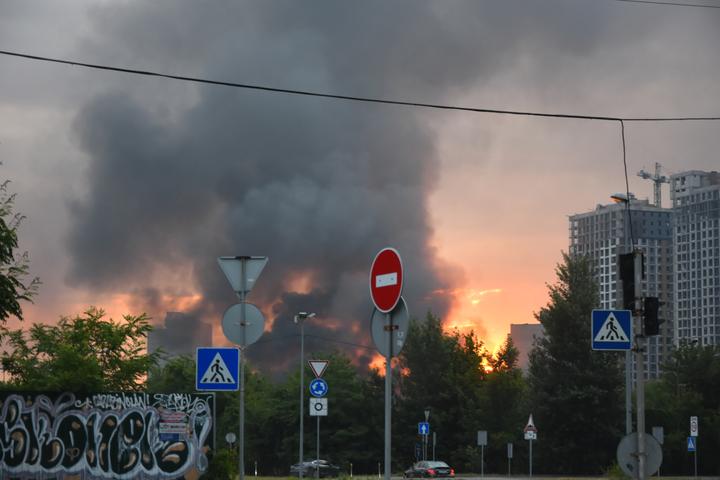 06.07.2026, Київ Пожежа на Лівому березі