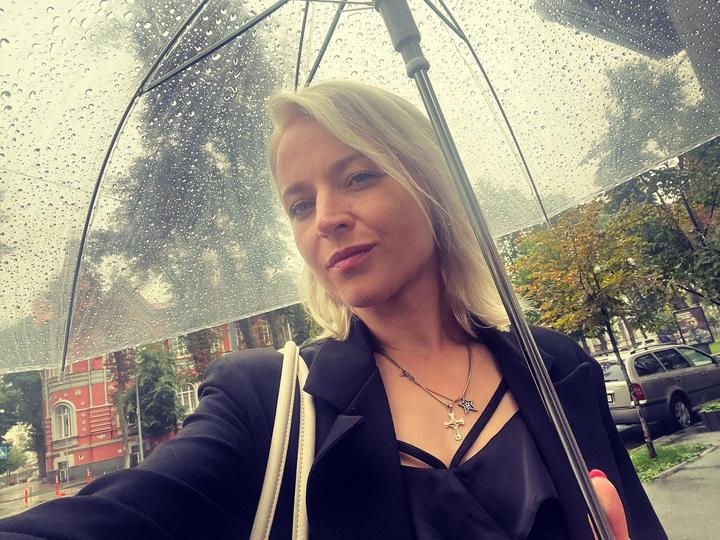 "Маленька дівчинка, яка тягне тонну": "Шелтер" поспілкувався з друзями Валентини Савіцької, яка загинула на полігоні в Капітанівці