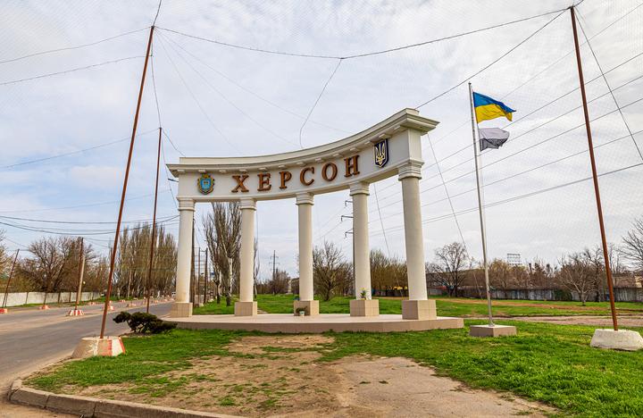У частині Херсона та області оголосили примусову евакуацію через розширення зони російських обстрілів