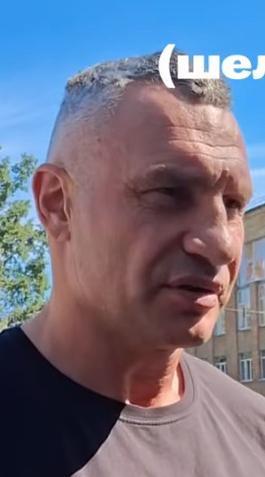 Кличко: звичайні укриття не рятують від прямого влучання ракет