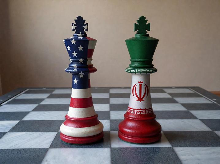 24 травня Прапори США та Ірану